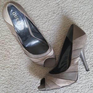 GUESS Taupe Heels Pumps Open Toe 10M
